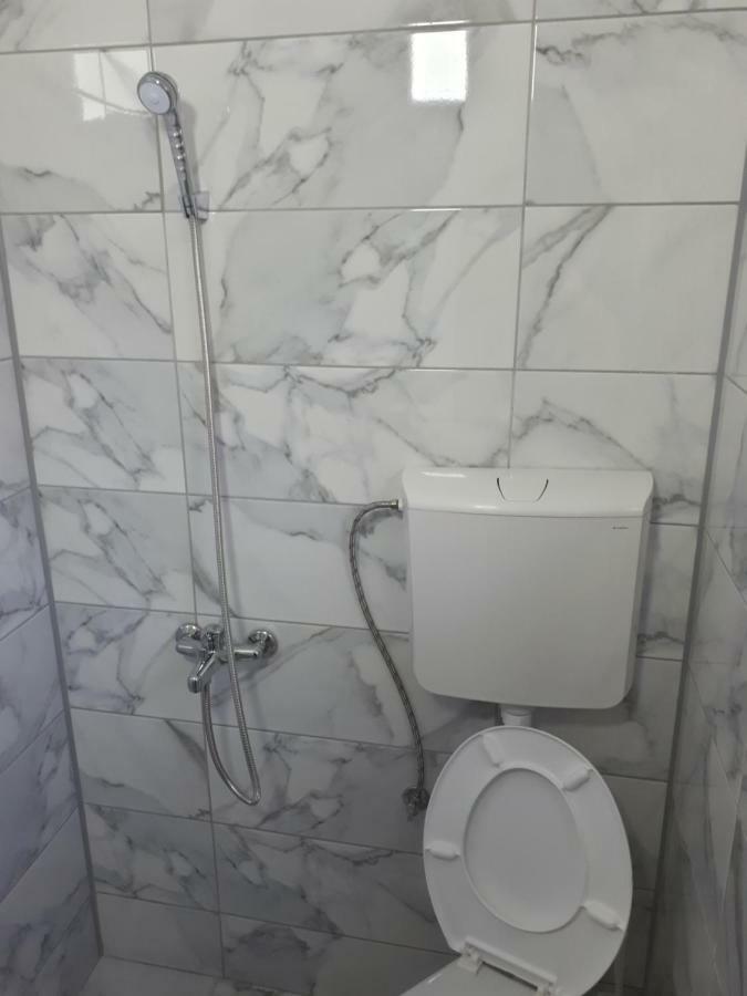 Edelweiss Hostel Stip Kültér fotó